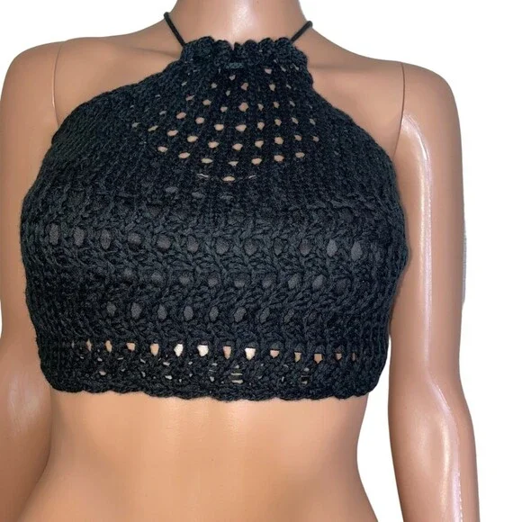Vici IVIE CROCHET HALTER CROP TOP - BLACK in EUC cropped SZ SM 70's Boho SZ SM - Picture 3 of 12